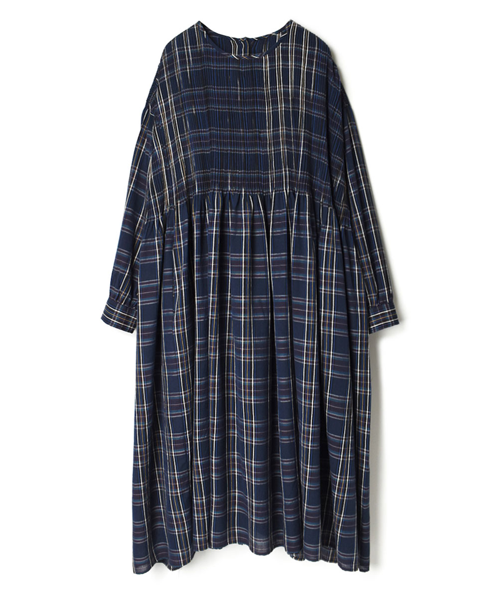 NMDS22592 (ワンピース) WOOL/COTTON PLAIN WEAVE CHECK CREW-NECK P/O DRESS WITH MINI PINTUCK
