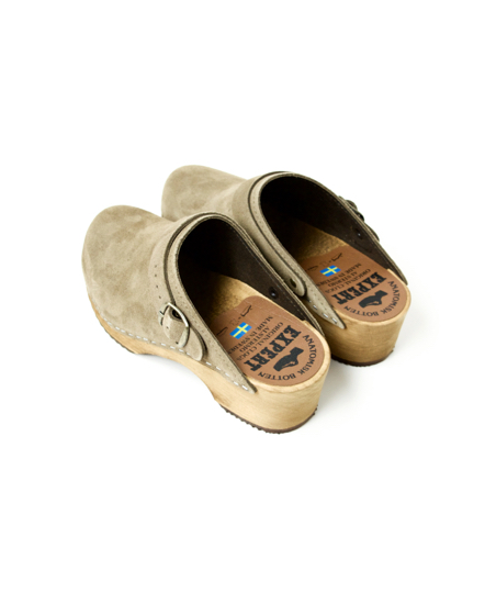 NEP1151 REGULAR HEEL CLOGS WITH STRAP