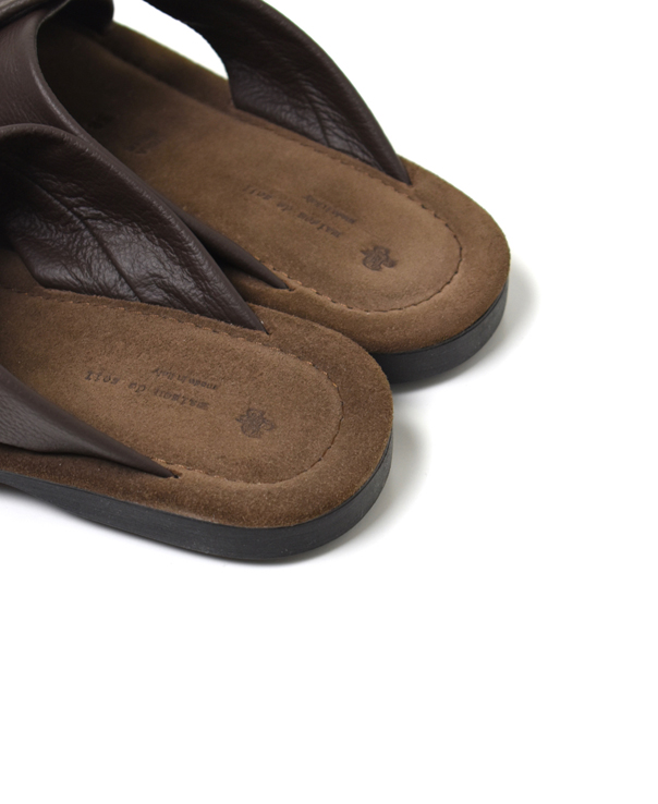 cross shoes store