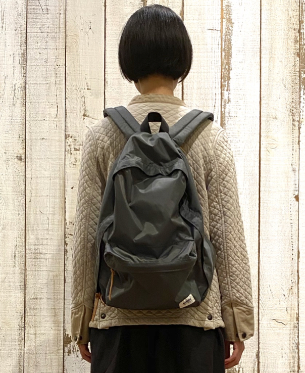 PNAM1611 (バッグ) NYLON DAYPACK