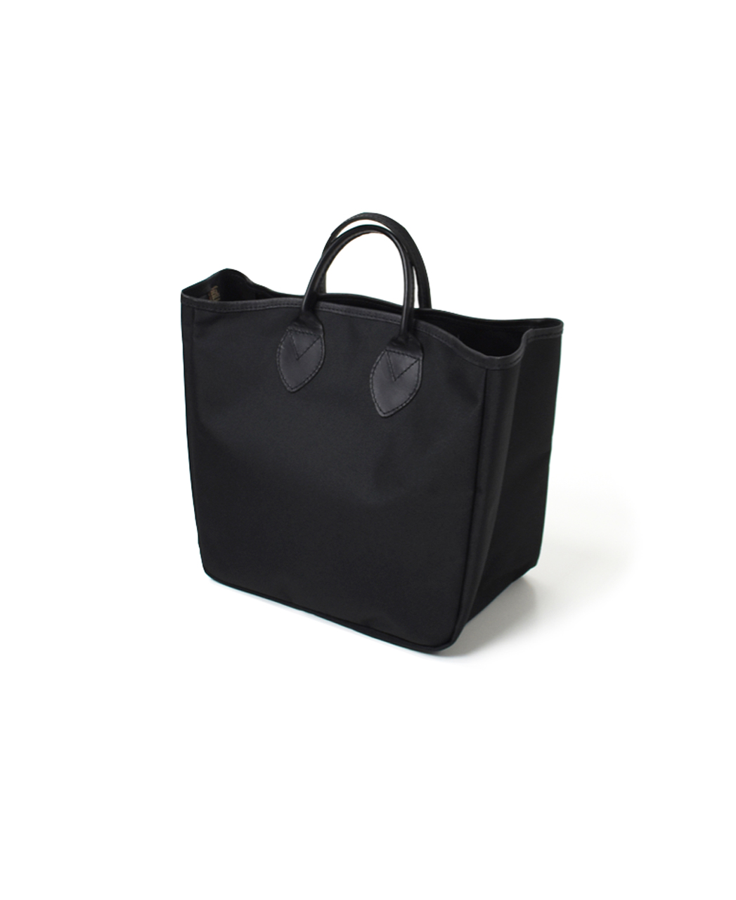 NQG1052P 600 DENIER PVC SHORT HANDLE TOTE(M)