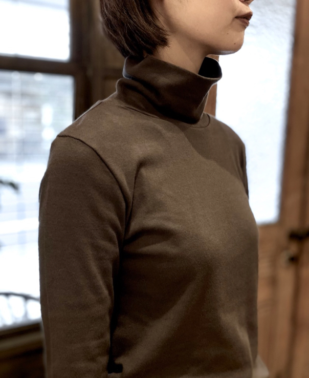 NMF1051 (Tシャツ) 1x1 RIB TURTLE-NECK L/SL T-SHIRT
