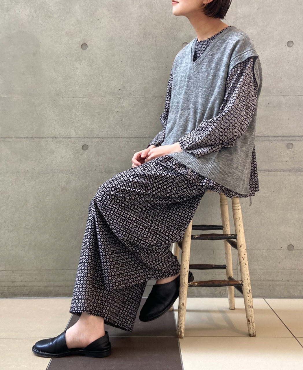 INMDS22045 (パンツ) 80'S VOILE SMALL FLOWER BLOCK PRINT EASY PANTS