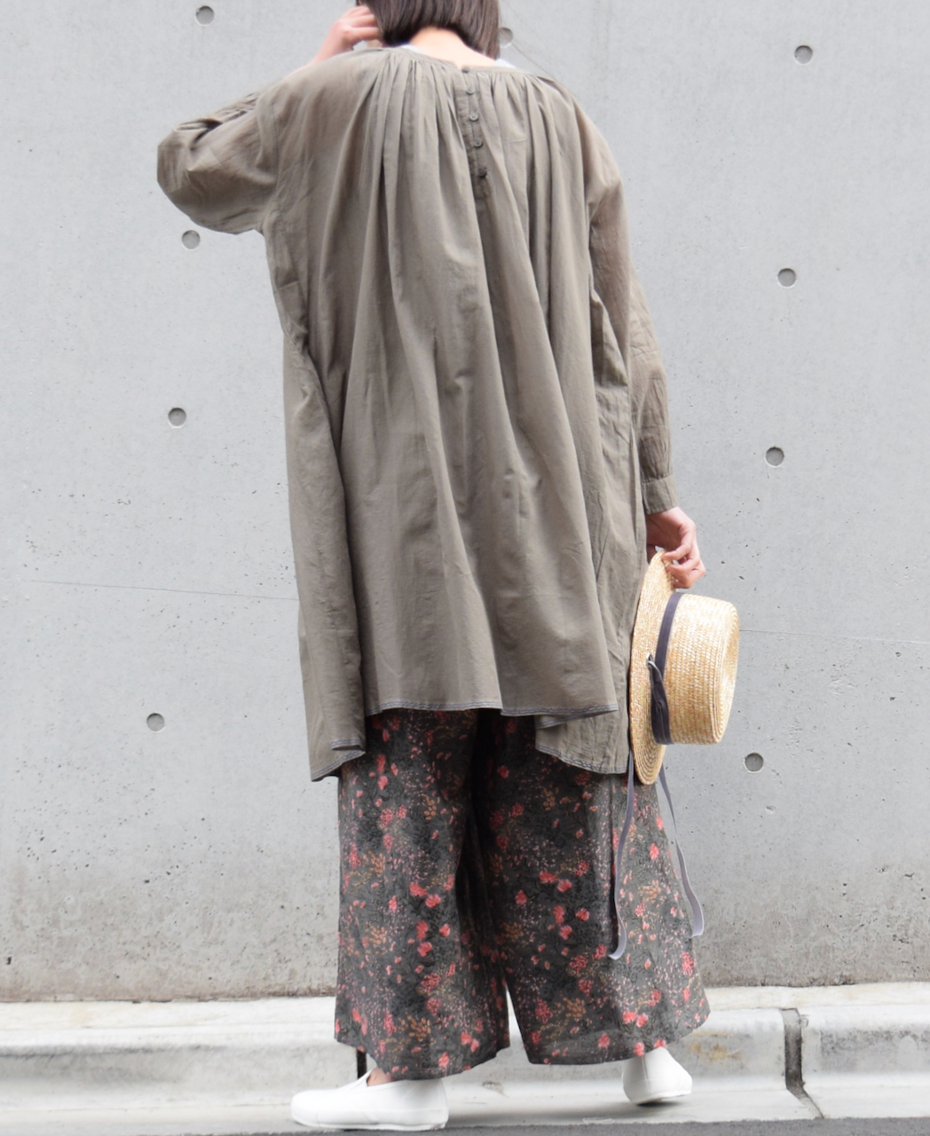 NSL22003 (チュニック) SUPER FINE VOILE WITH POLY SELVAGE GATHERED TUNIC