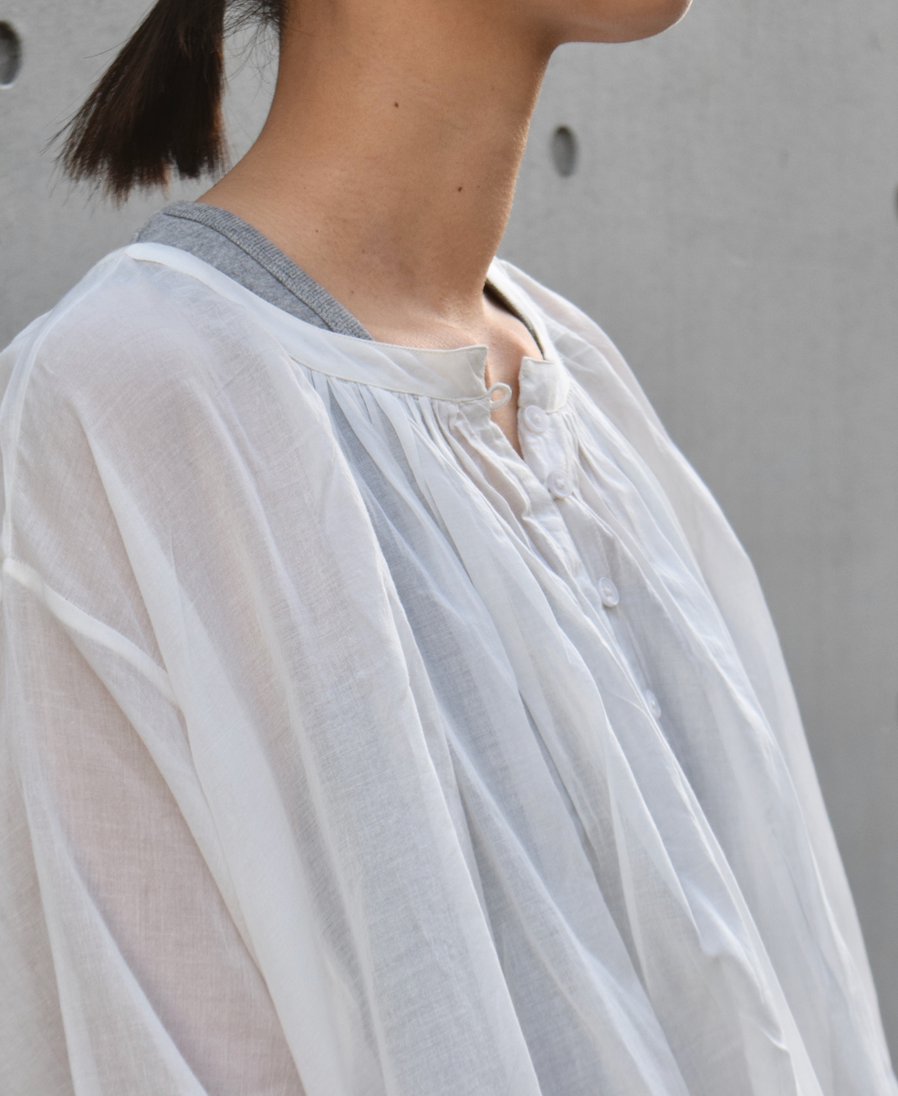 NSL22003 (チュニック) SUPER FINE VOILE WITH POLY SELVAGE GATHERED TUNIC
