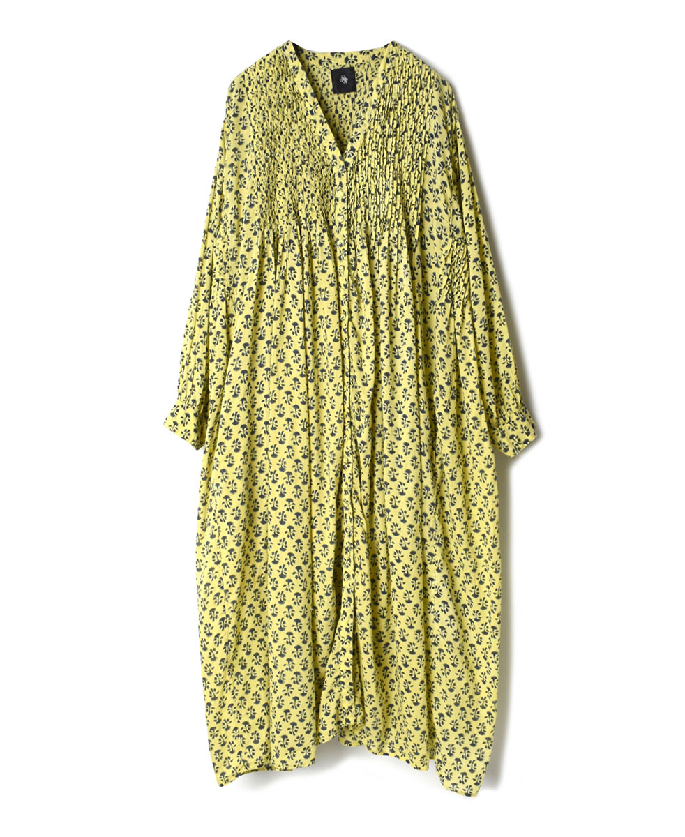 NMDS22184D (ワンピース) GENTIANA FLOWER BLOCK PRINT (OVERDYE) V-NECK DRESS WITH PINTUCK