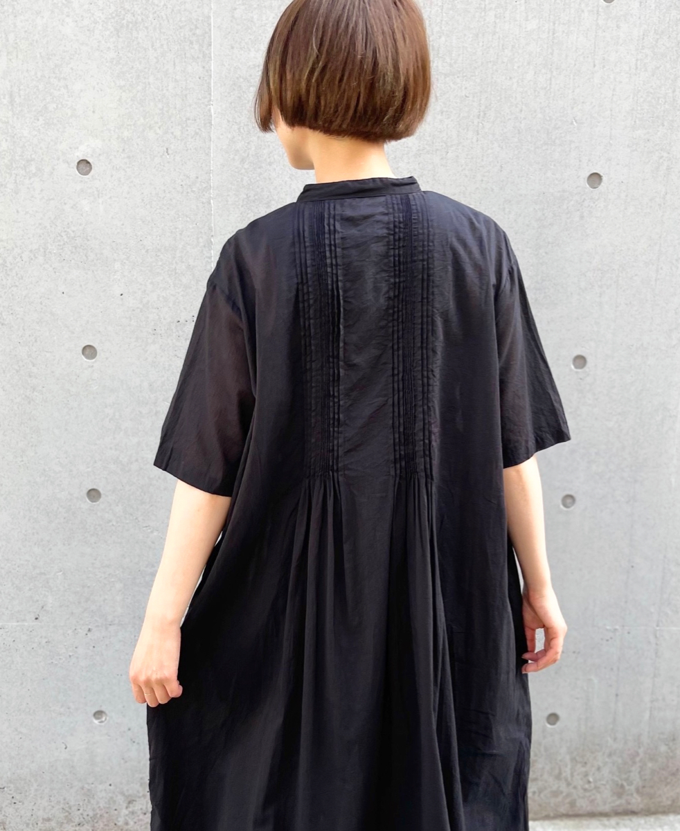NSL22033 (ワンピース) COTTON VOILE BANDED COLLAR S/SL PINTUCK DRESS