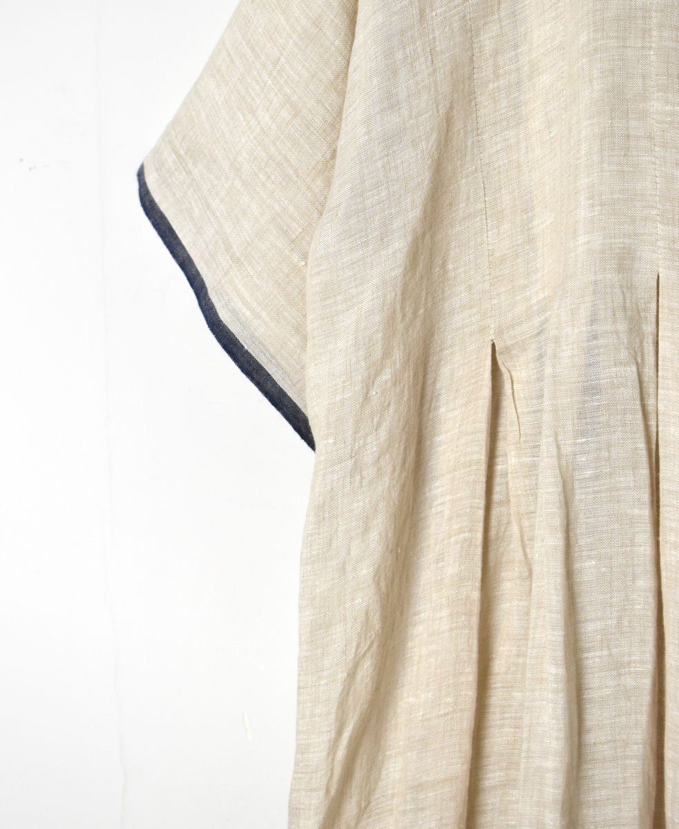 INMDS22003 (ワンピース) 80'S HANDWOVEN LINEN PLAIN WITH SELVAGE INVERTED PLEAT S/SL PULLOVER DRESS
