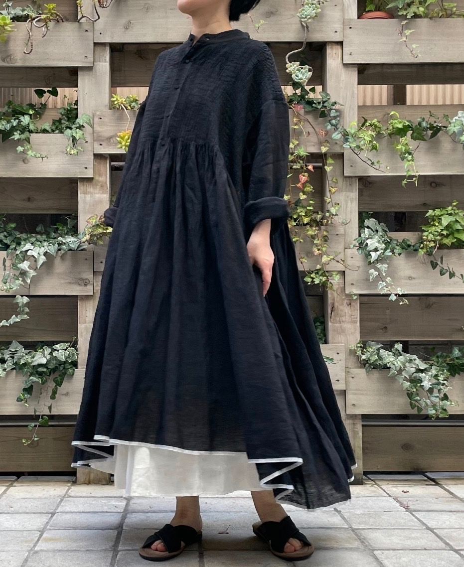 INMDS22005 (ワンピース) 80'S HANDWOVEN LINEN PLAIN WITH SELVAGE BANDED SHIRT DRESS WITH MINI PINTUCK