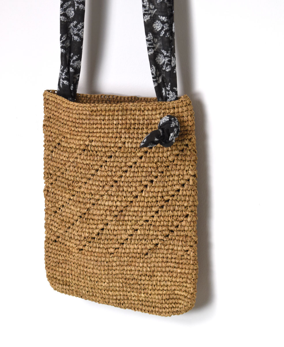 ANMDS2212 (バッグ) RAFFIA SHOULDER POUCH(COMBI)