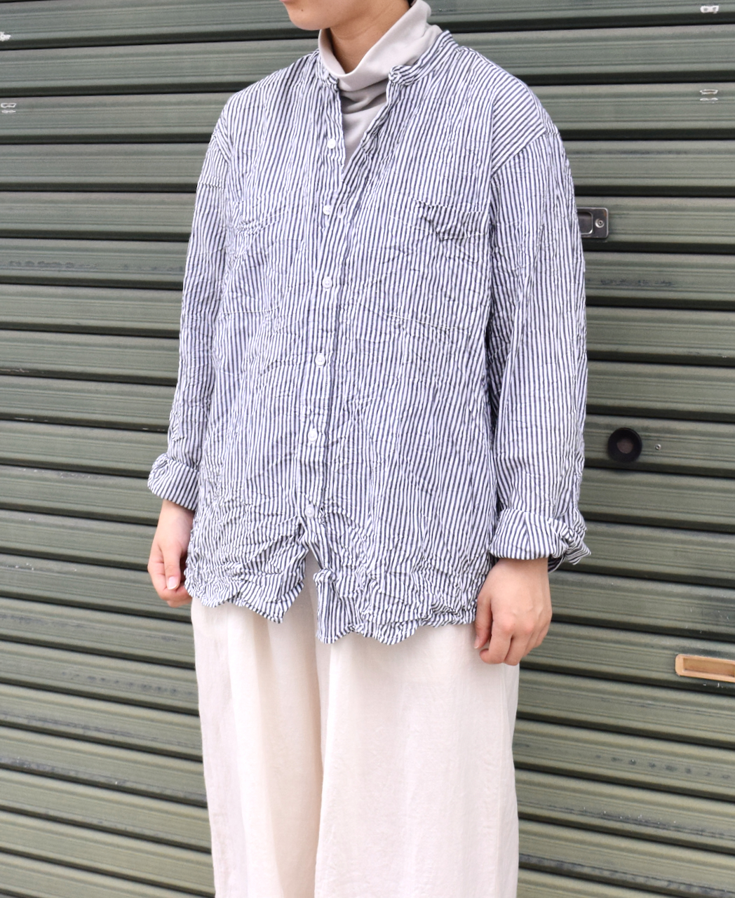 NVL1951BSW (シャツ) COTTON STRIPE BANDED COLLAR L/SL OVERSIZED SHIRT