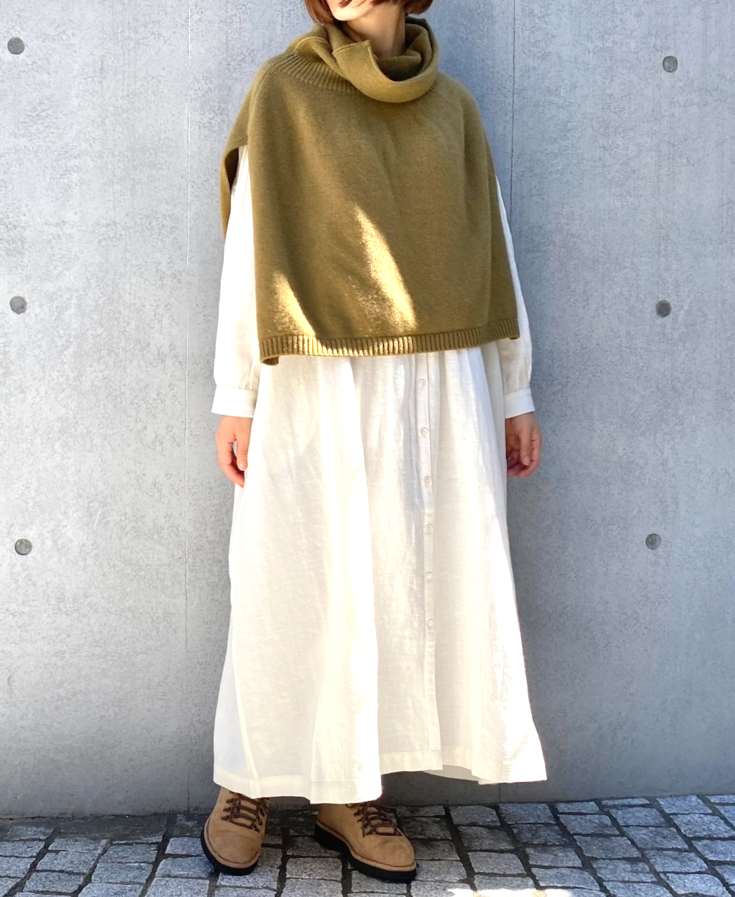 INSL22604 (ワンピース) WOOL/LINEN PLAIN BANDED COLLAR PINTUCK DRESS