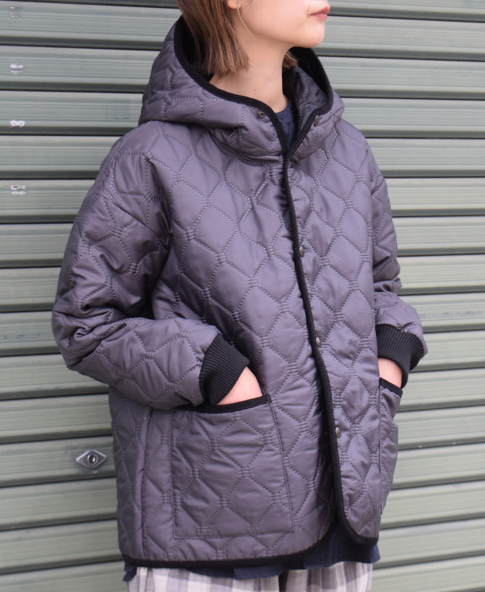 NAM2153PP (ジャケット) POLY×POLY HEAT QUILT OVERSIZED HOODED JACKET WITH RIBBED CUFF