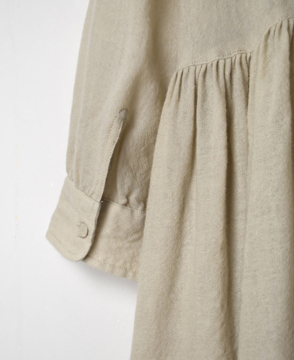 NMDS22571 (ワンピース) BOILED WOOL PLAIN BACK OPENING EMB DRESS