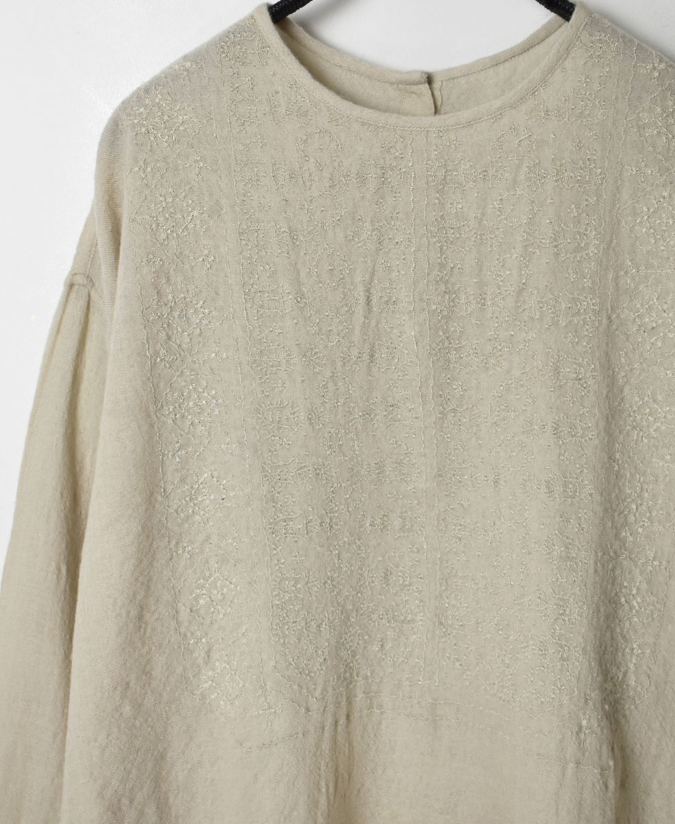 NMDS20562 (シャツ) BOILED WOOL PLAIN BACK OPENING CREW-NECK EMB SHIRT
