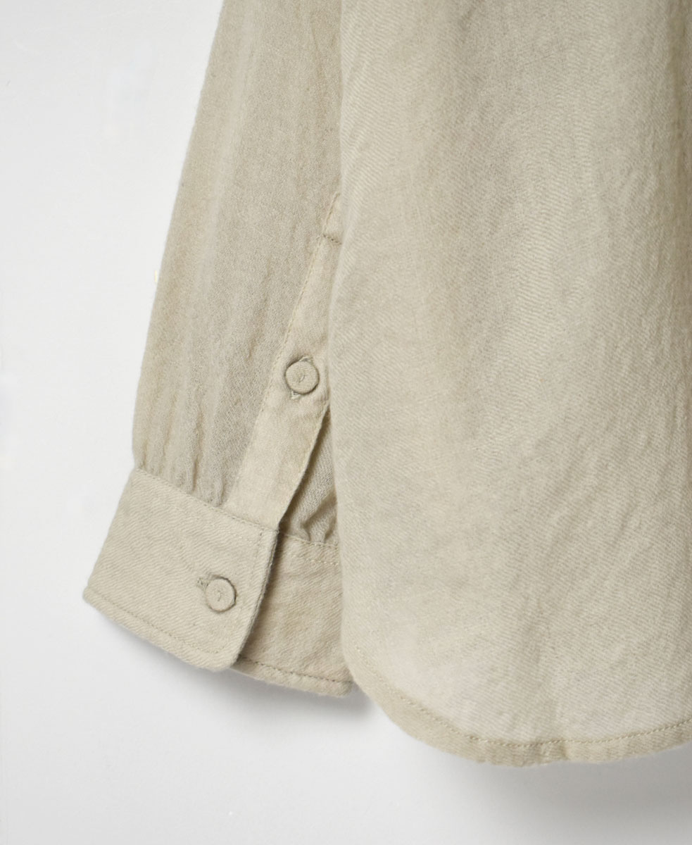 NMDS20562 (シャツ) BOILED WOOL PLAIN BACK OPENING CREW-NECK EMB SHIRT
