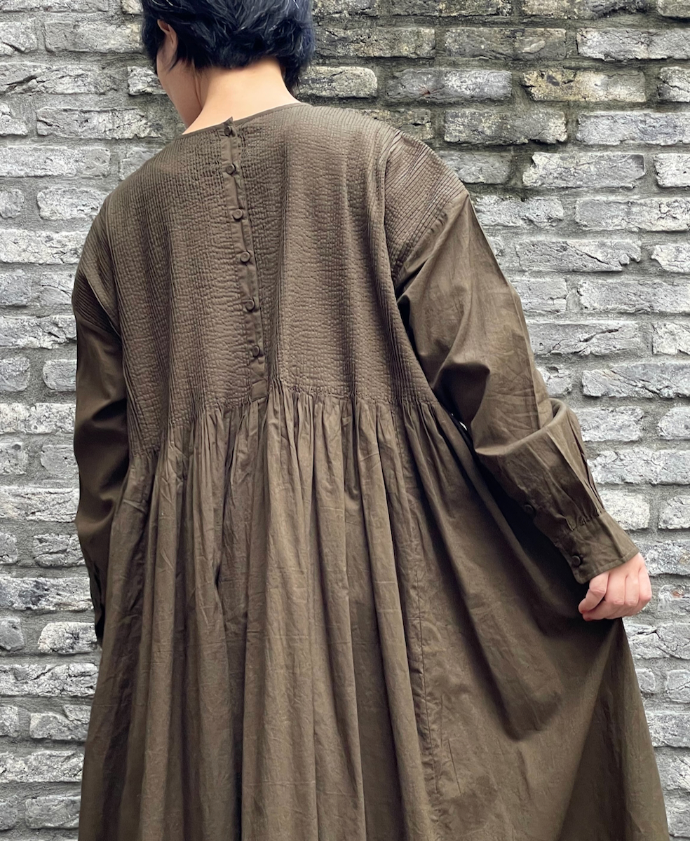 NMDS22552 (ワンピース) 60'S ORAGANIC CAMBRIC CREW-NECK P/O DRESS 