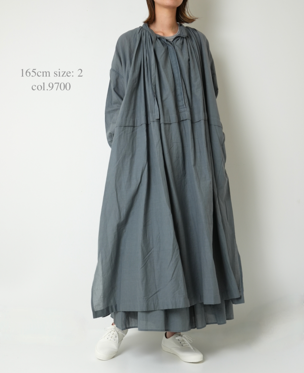 INMDS23033 (ワンピース) 100'S KHADI (100'S X 150'S) NECK GATHERED DRESS
