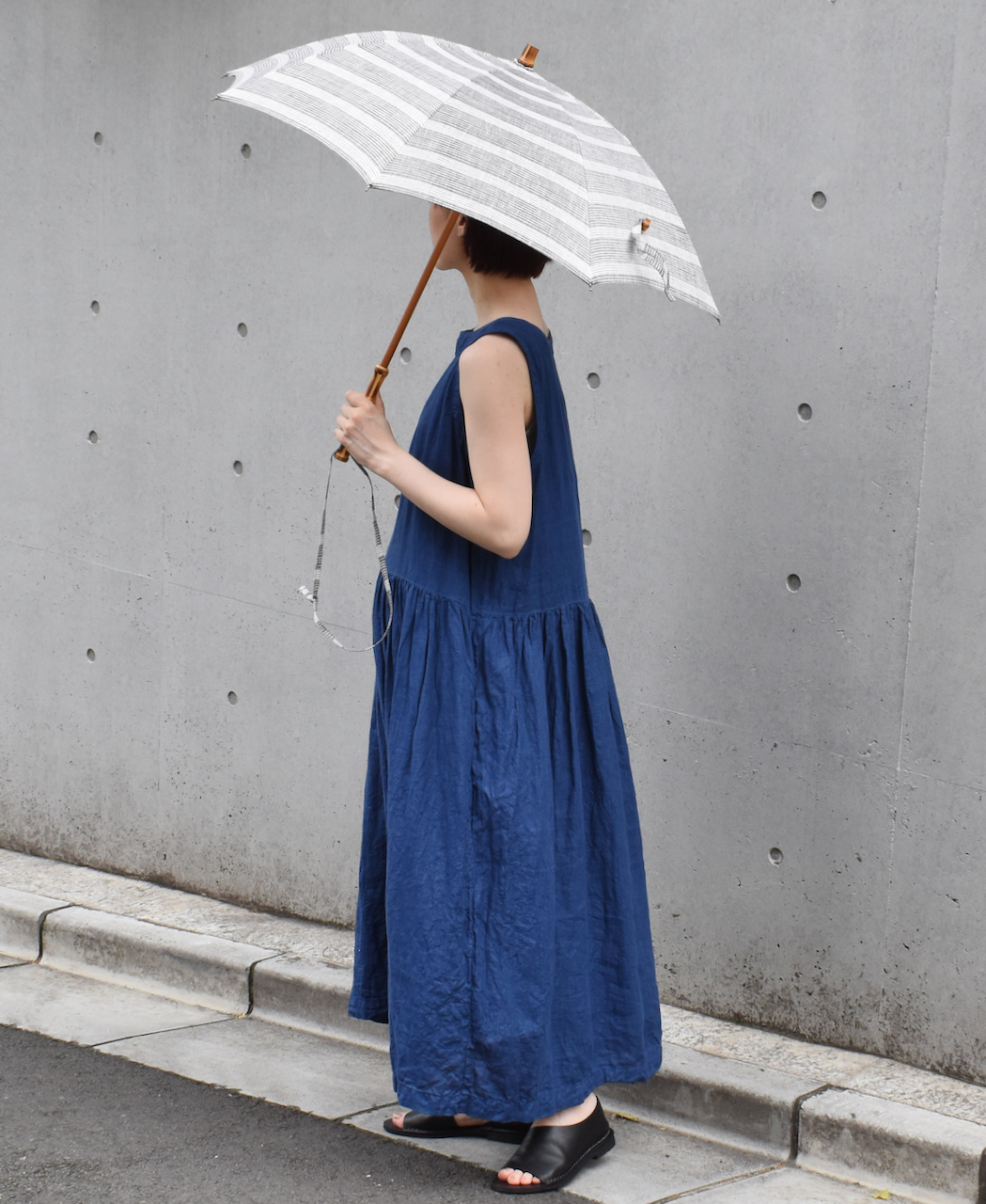 ●ONMDS2301 (日傘) PARASOL WITH BAMBOO HANDLE 47cm