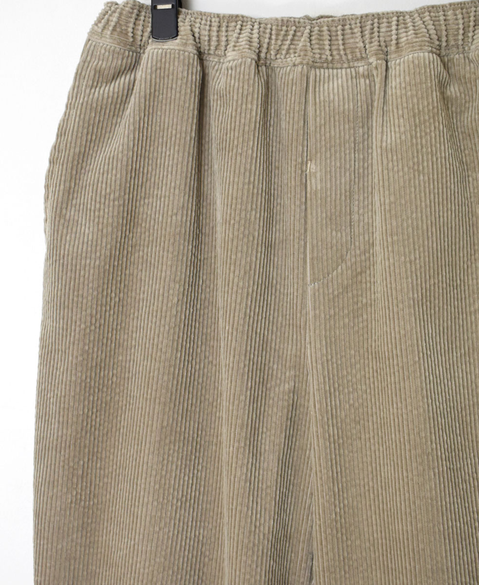 GNMDS2101CR (パンツ) TROUSERS/8WALE CORDUROY EASY TAPERED PANTS
