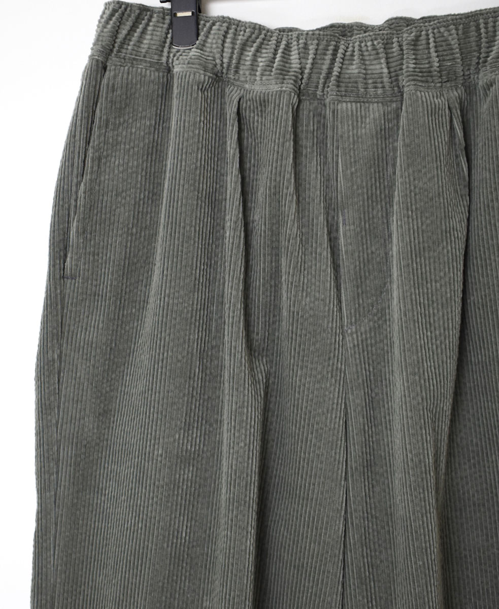 GNMDS2052CR (パンツ) TROUSERS/8WALE CORDUROY EASY WIDE PANTS