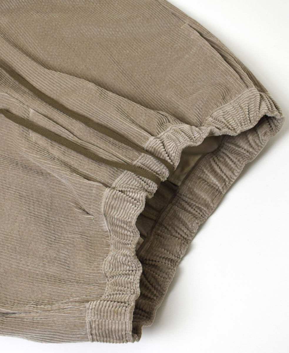 GNMDS2052CR (パンツ) TROUSERS/8WALE CORDUROY EASY WIDE PANTS