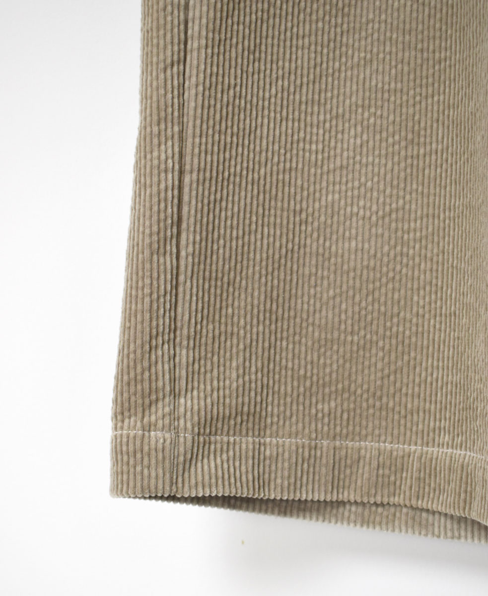 GNMDS2052CR (パンツ) TROUSERS/8WALE CORDUROY EASY WIDE PANTS
