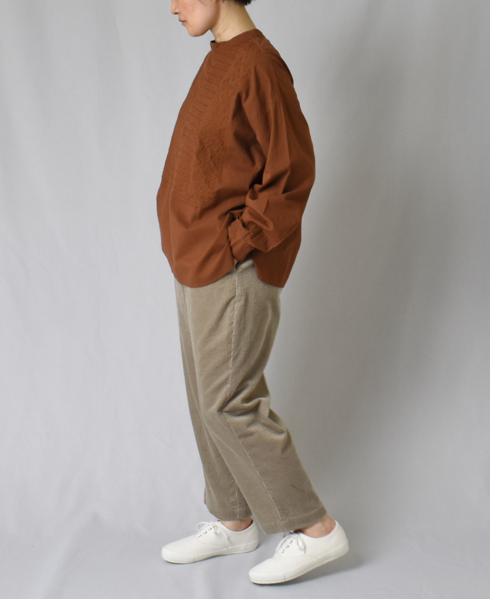 GNMDS2101CR (パンツ) TROUSERS/8WALE CORDUROY EASY TAPERED PANTS
