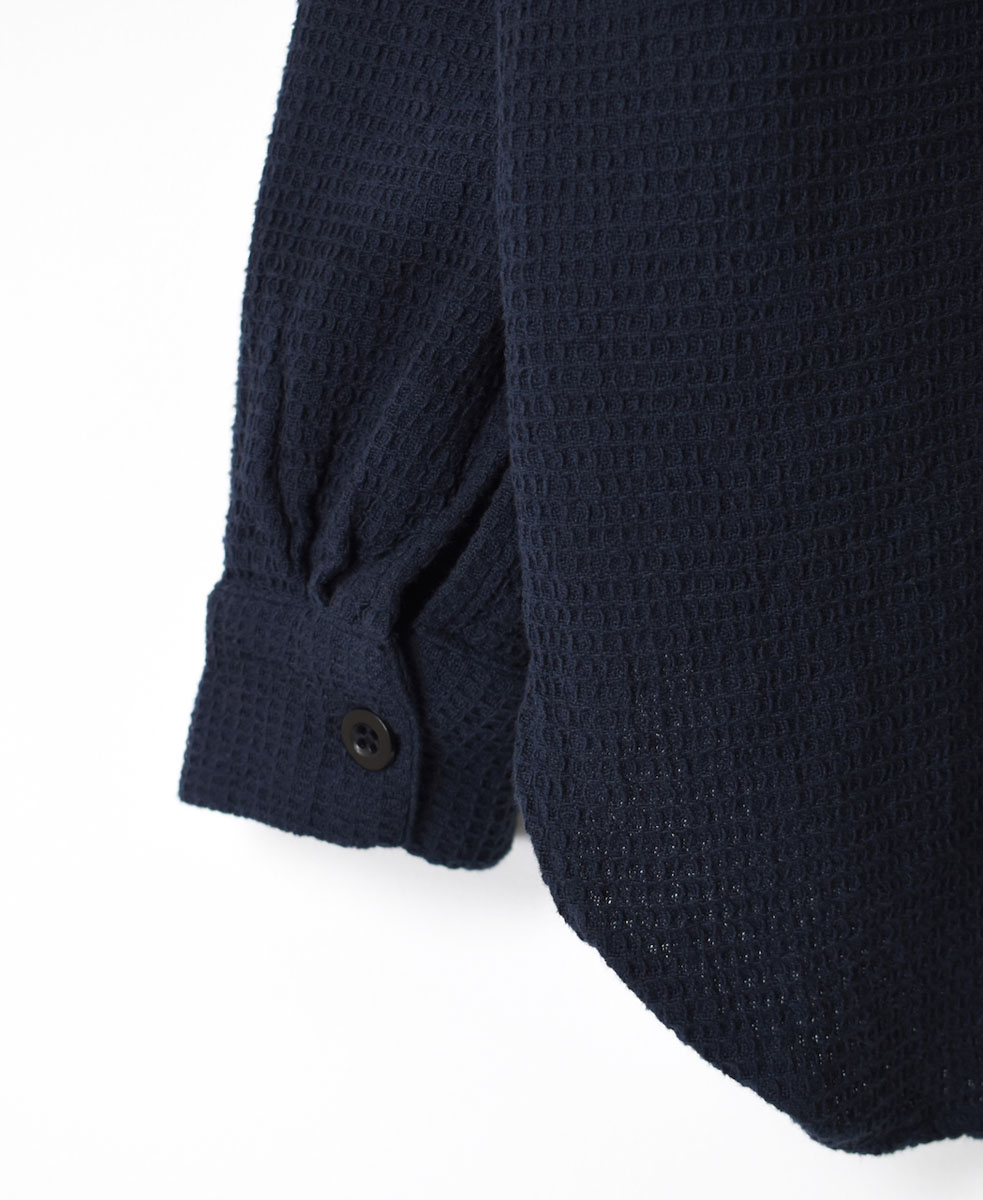 INHT2203WPD (シャツ) WAFFLE PLAIN OVERDYE HENLY NECK SHIRT