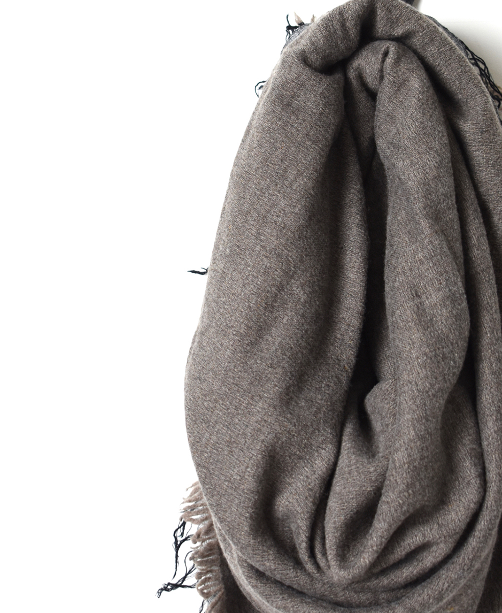 AGHT1961 (ストール) SOLID SQUARE STOLE