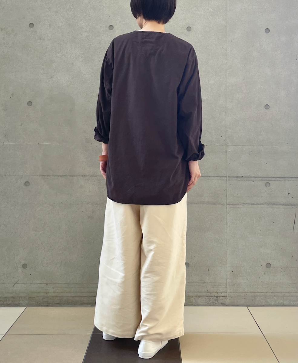 INHT2203CD (シャツ) 26WALES CORDUROY OVERDYE HENLY NECK SHIRT