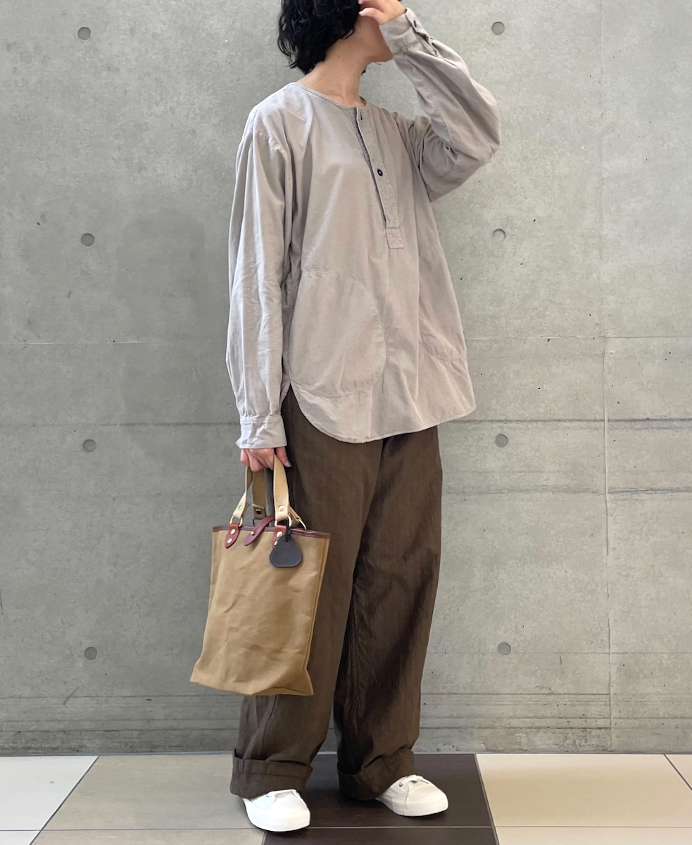INHT2203CD (シャツ) 26WALES CORDUROY OVERDYE HENLY NECK SHIRT