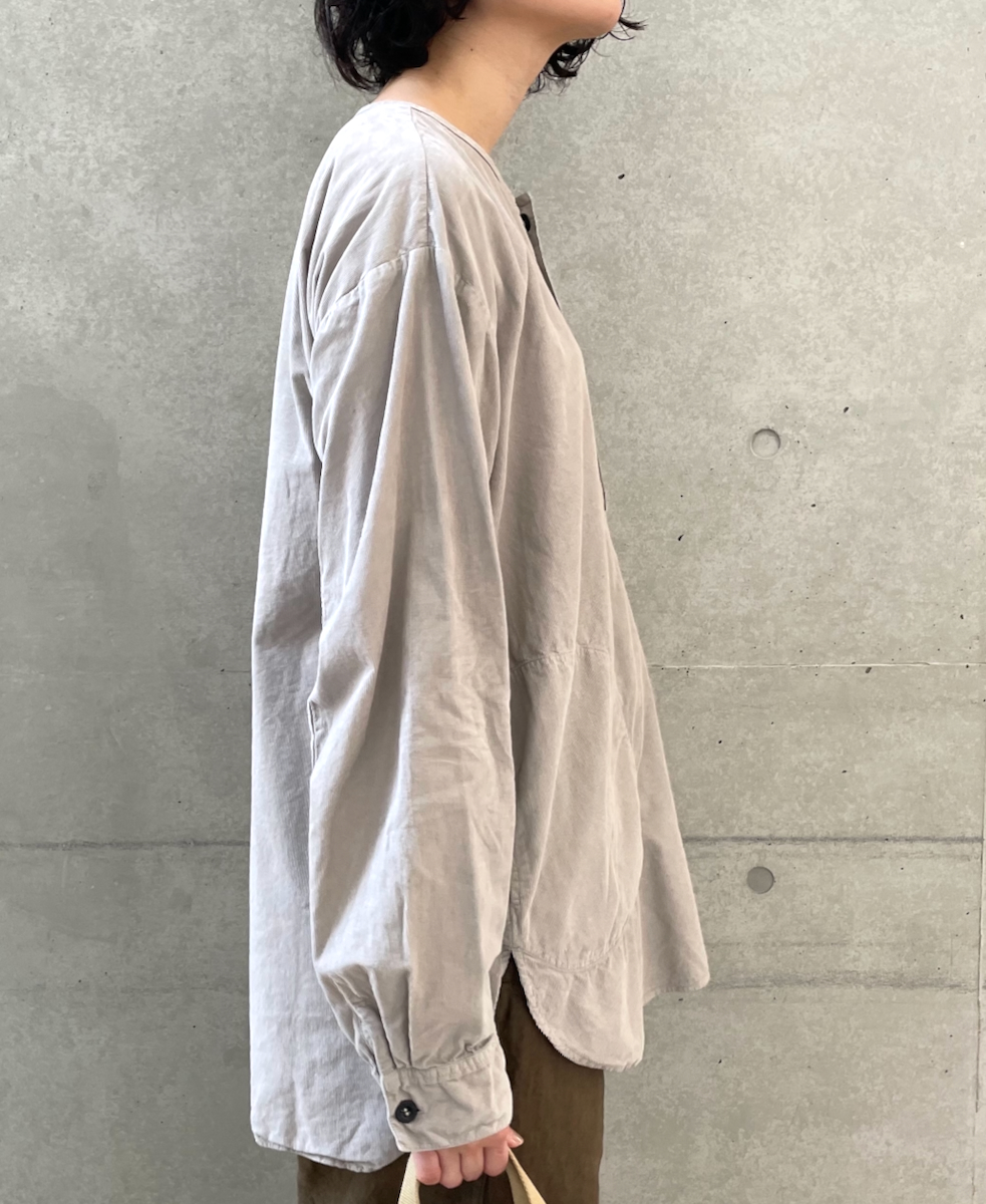 INHT2203CD (シャツ) 26WALES CORDUROY OVERDYE HENLY NECK SHIRT