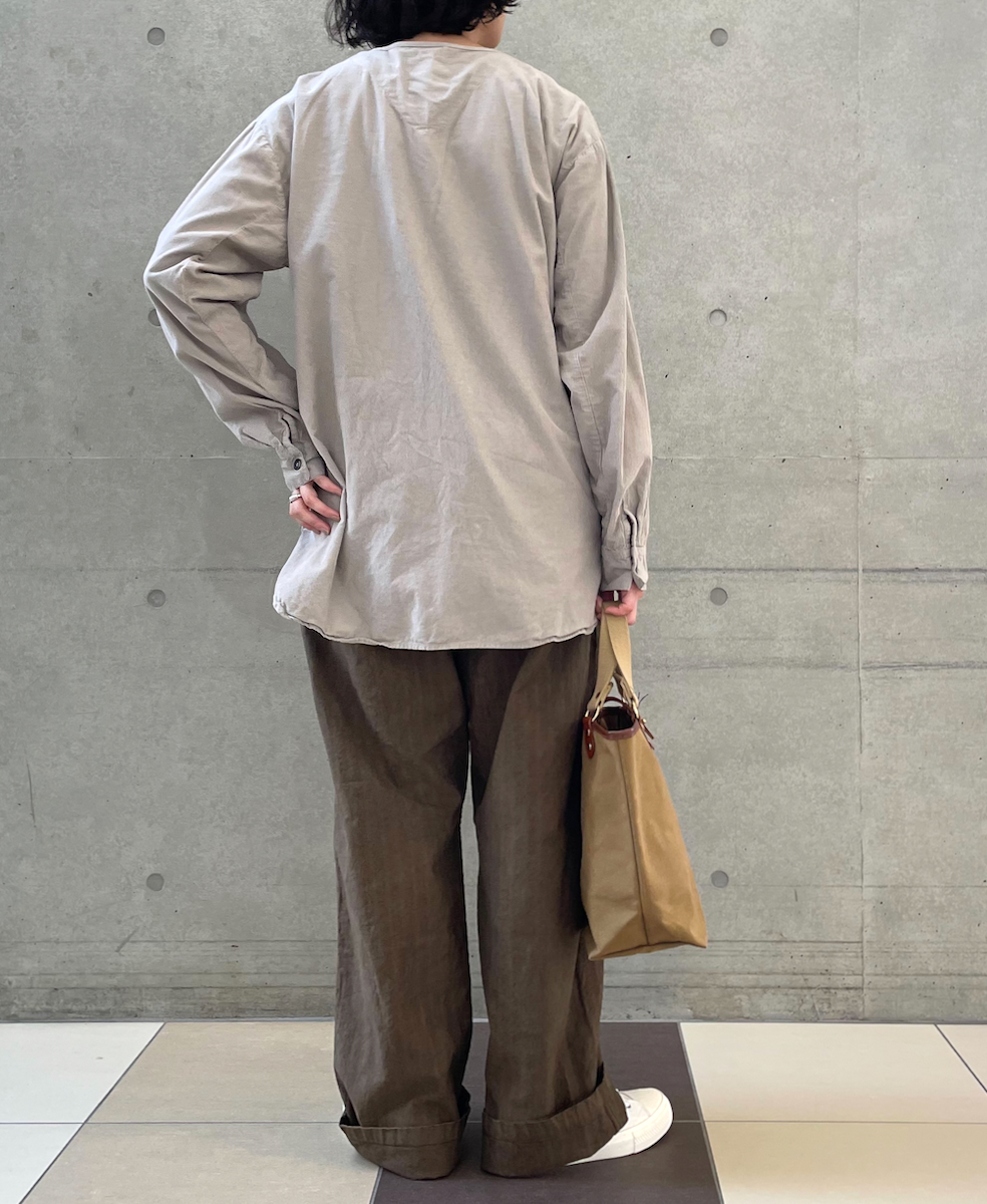 INHT2203CD (シャツ) 26WALES CORDUROY OVERDYE HENLY NECK SHIRT