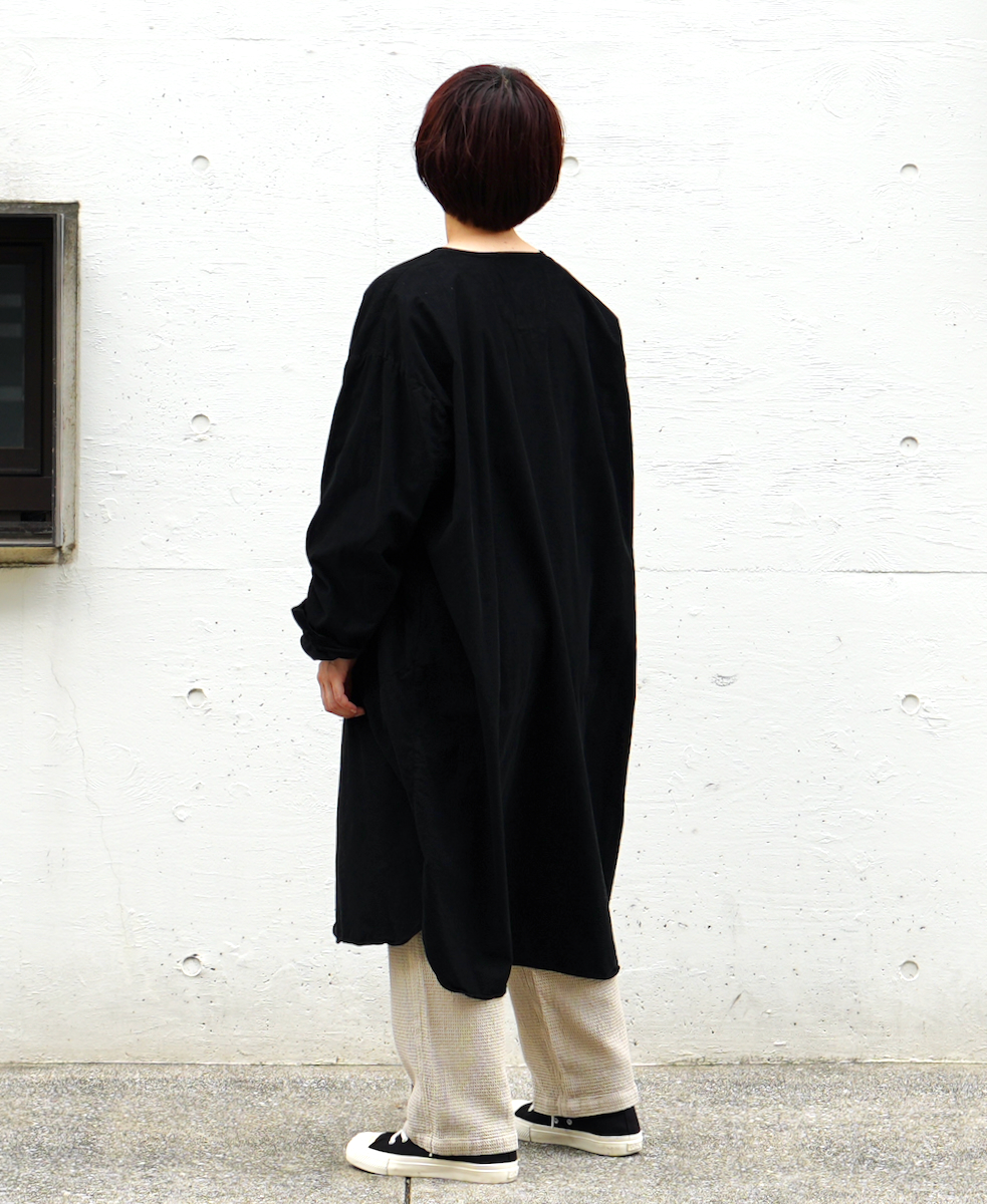 INHT2301CD (ロングシャツ) 26WALES CORDUROY OVERDYE HENLY NECK LONG SHIRT