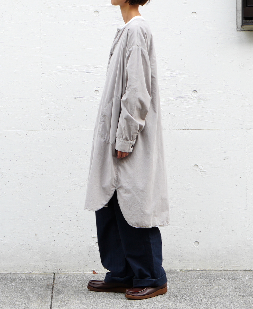 INHT2301CD (ロングシャツ) 26WALES CORDUROY OVERDYE HENLY NECK LONG SHIRT