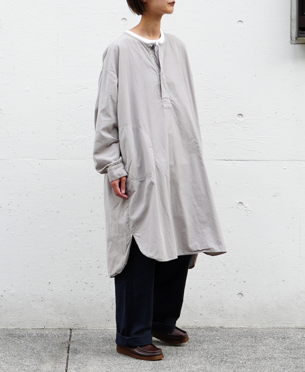INHT2301CD (ロングシャツ) 26WALES CORDUROY OVERDYE HENLY NECK LONG SHIRT
