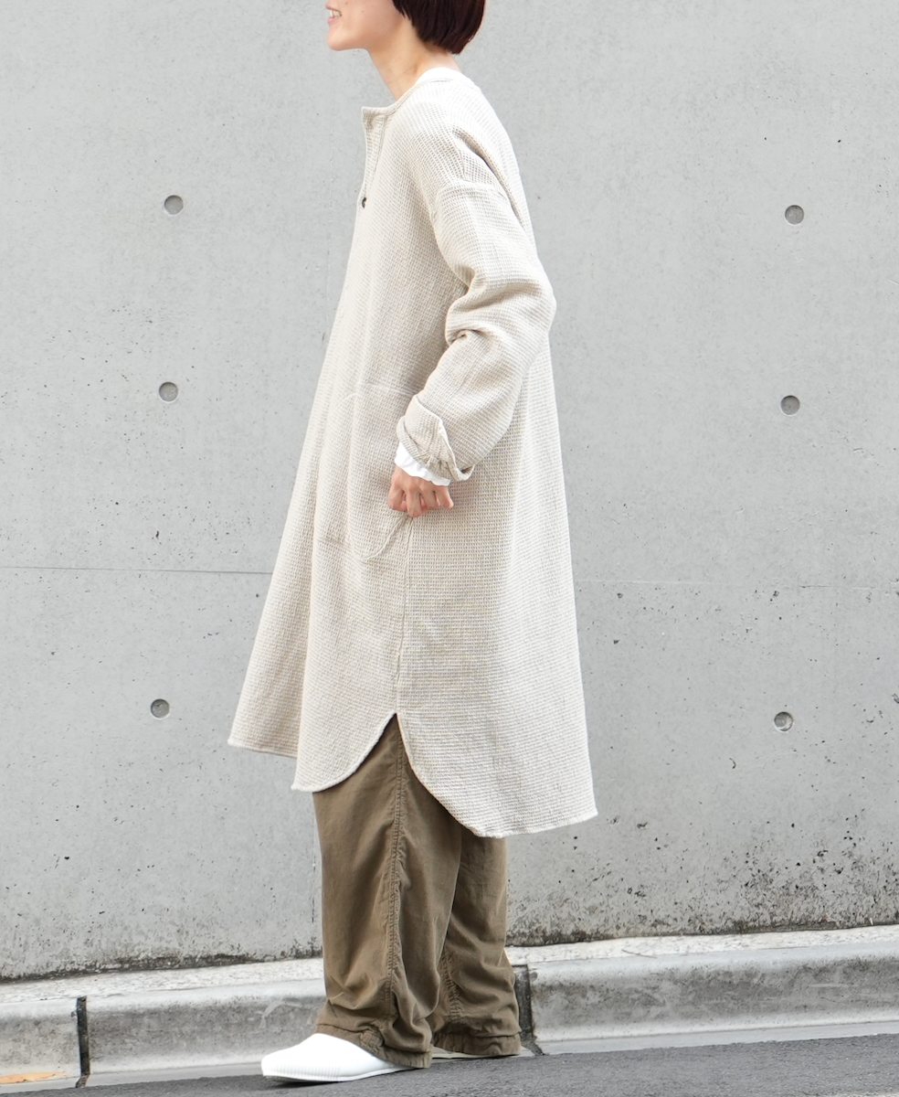 INHT2301WPD (ロングシャツ) WAFFLE PLAIN OVERDYE HENLY NECK LONG SHIRT