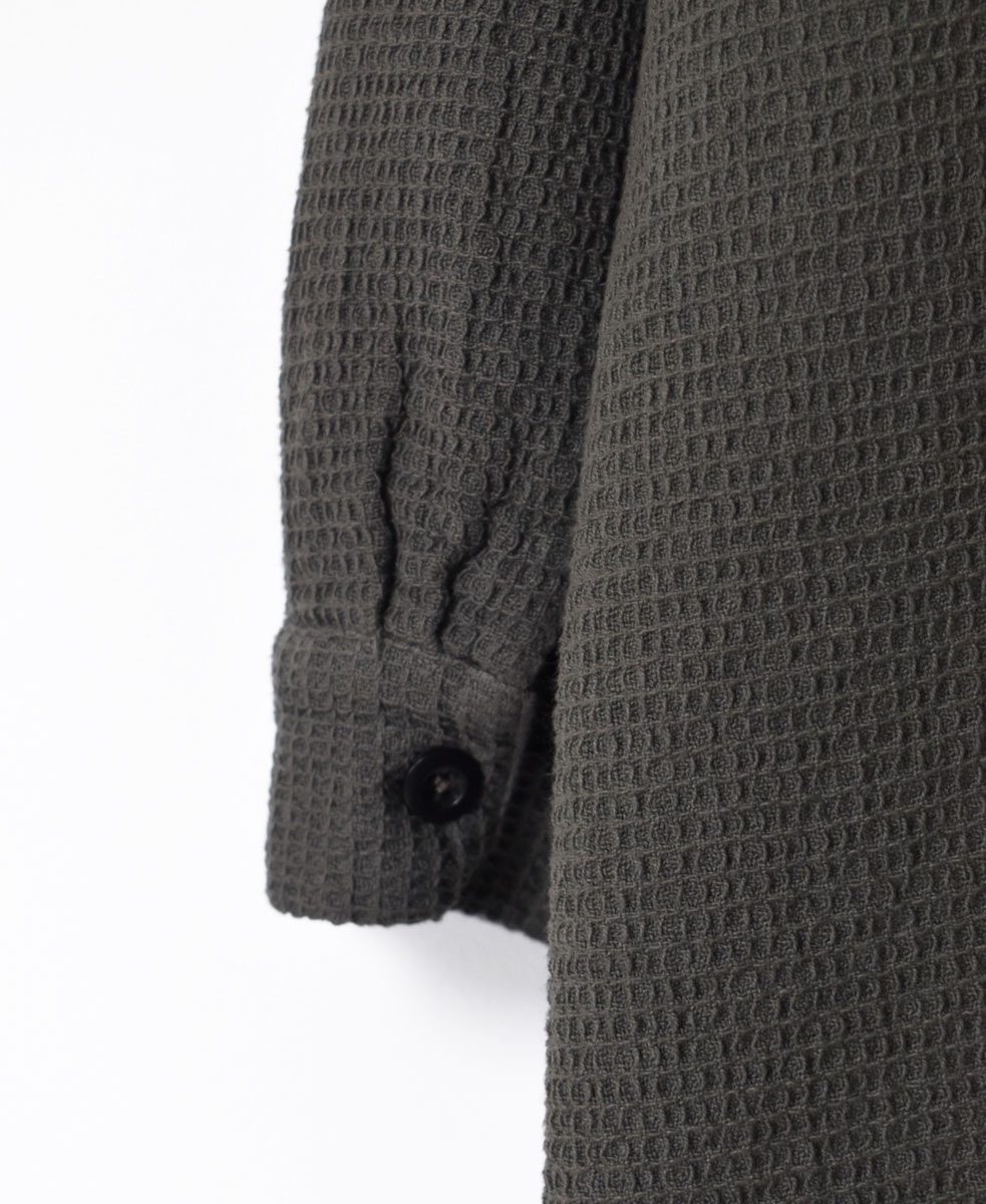 INHT2301WPD (ロングシャツ) WAFFLE PLAIN OVERDYE HENLY NECK LONG SHIRT