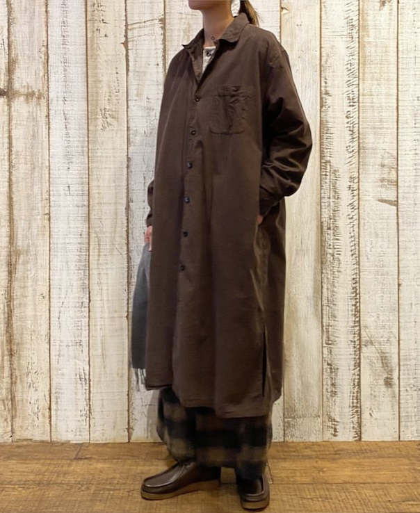 INHT2202CD (ロングシャツ) 26 WALES CORDUROY OVERDYE ONE-UP COLLAR LONG SHIRT