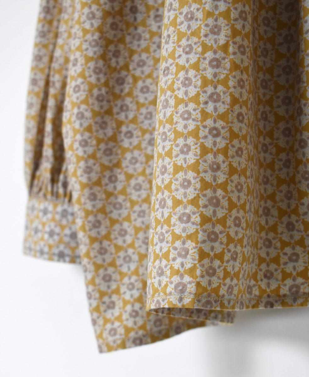 INSL23721 (シャツ) 60'S POPLIN FLOWER PRINT BANDED COLLAR PINTUCK SHIRT