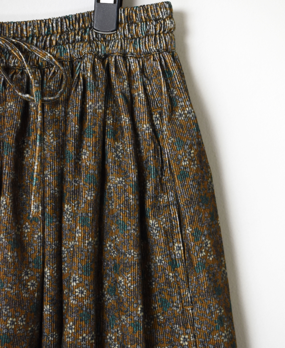 NSL22553 (スカート) CORDUROY SMALL FLOWER PRINT GATHERED SKIRT