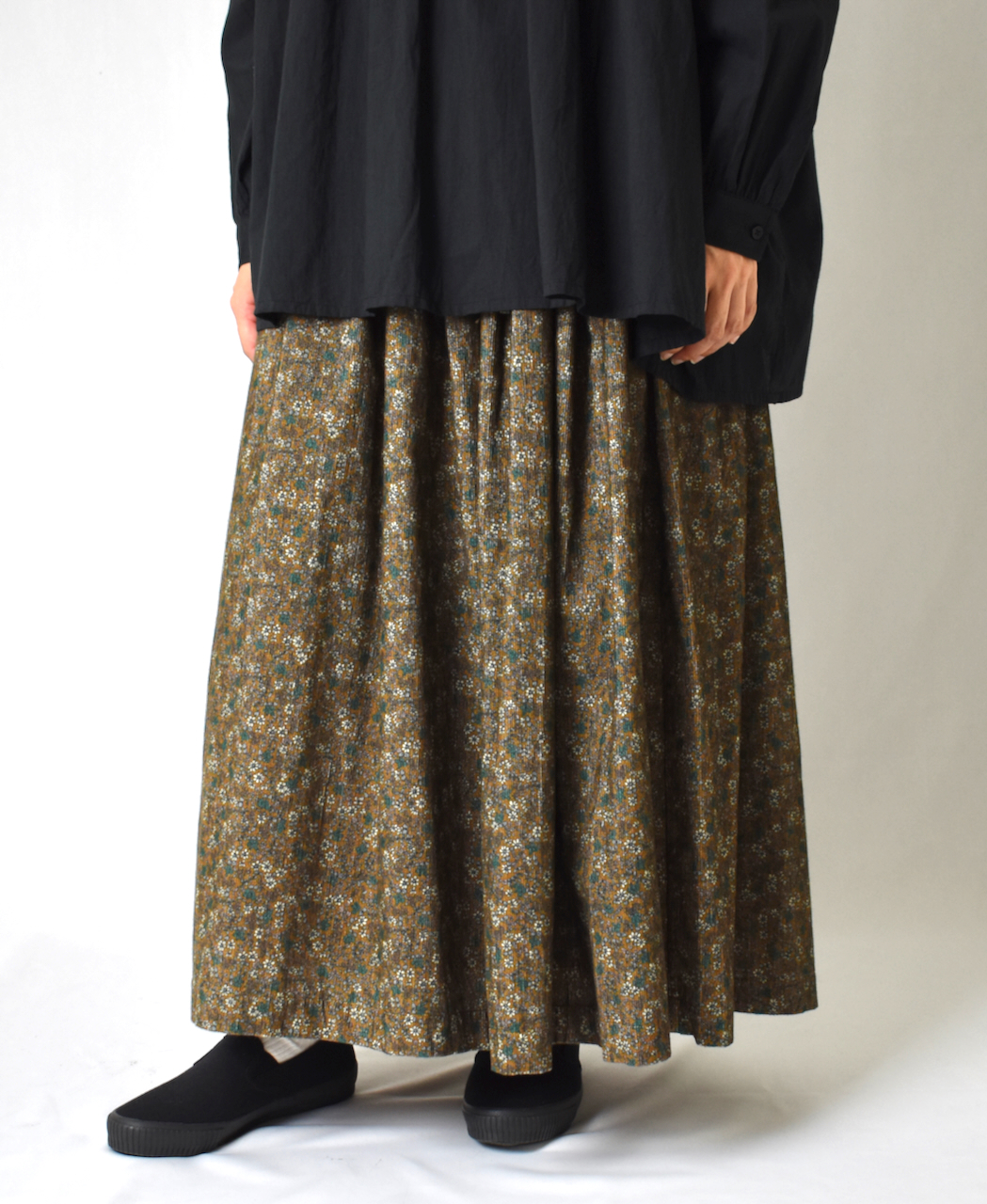 NSL22553 (スカート) CORDUROY SMALL FLOWER PRINT GATHERED SKIRT
