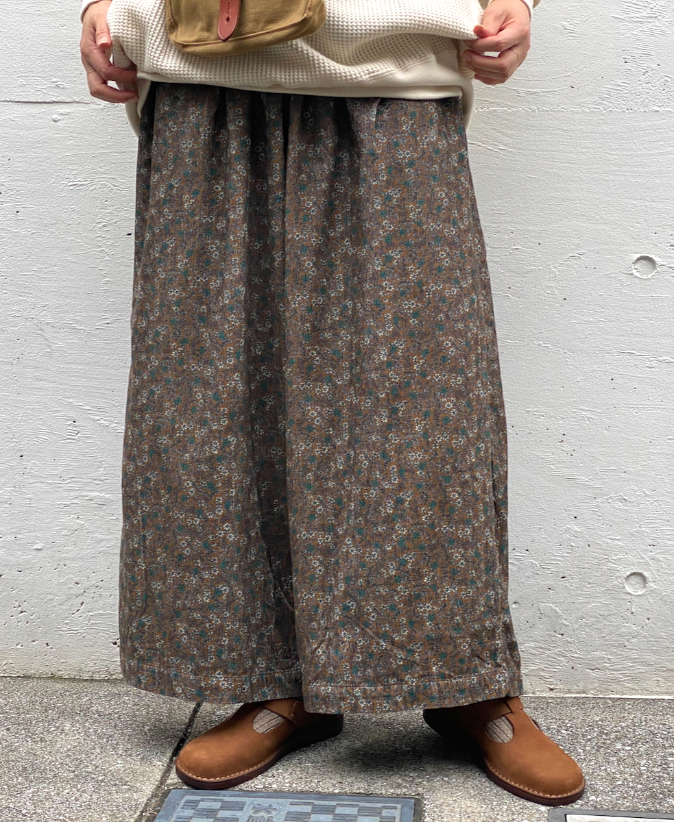 NSL22554 (パンツ) CORDUROY SMALL FLOWER PRINT WIDE EASY PANTS