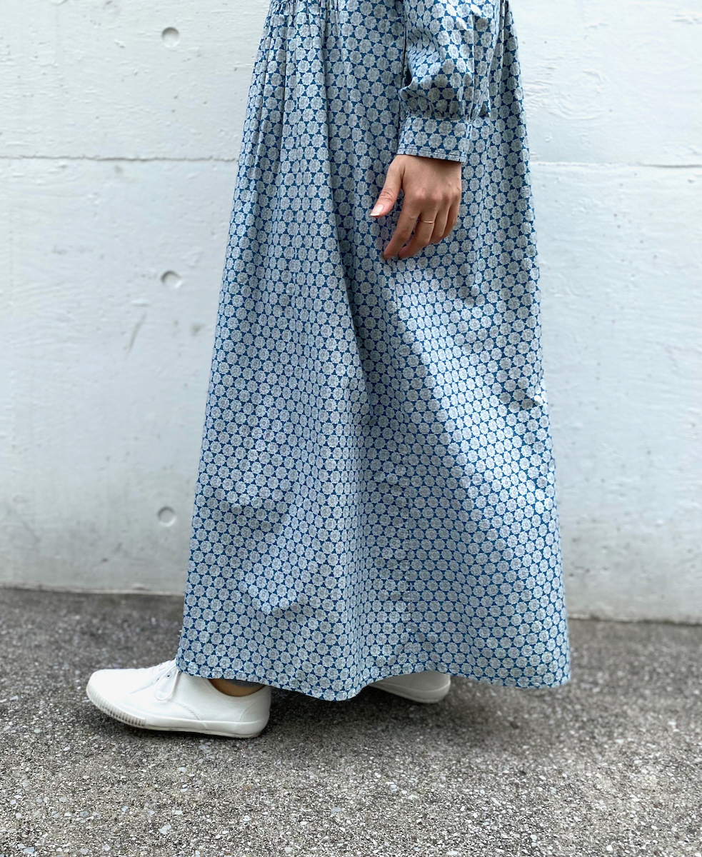 INSL23724 (ワンピース) 60'S POPLIN FLOWER PRINT REGULAR COLLAR DRESS