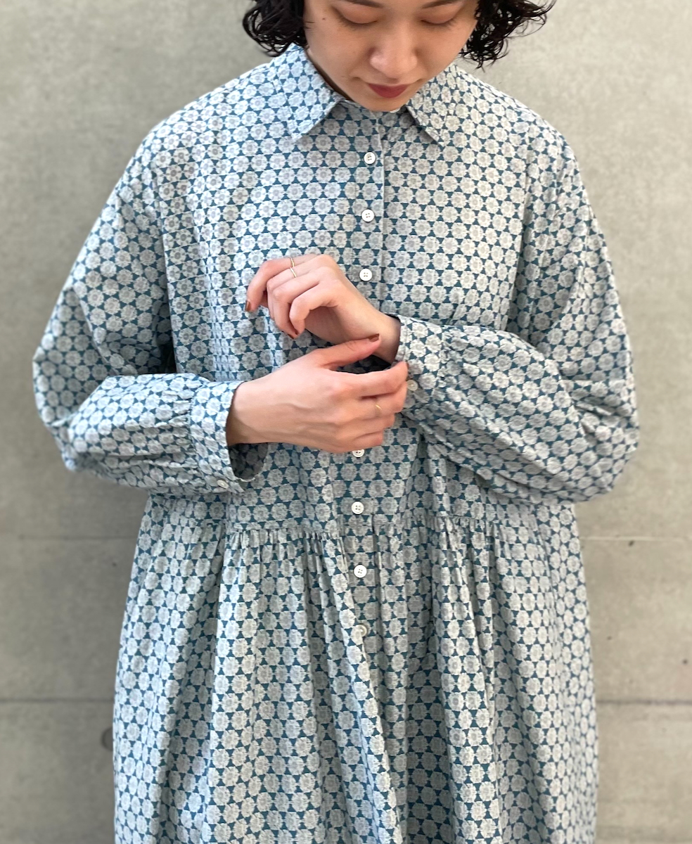 INSL23724 (ワンピース) 60'S POPLIN FLOWER PRINT REGULAR COLLAR DRESS