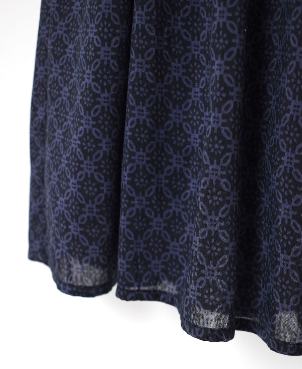 NMDS22564P (スカート) HANDWOVEN COTTON SILK REPETITIONAL FLOWER PRINT RAJASTHAN TUCK GATHERED SKIRT WITH LINING