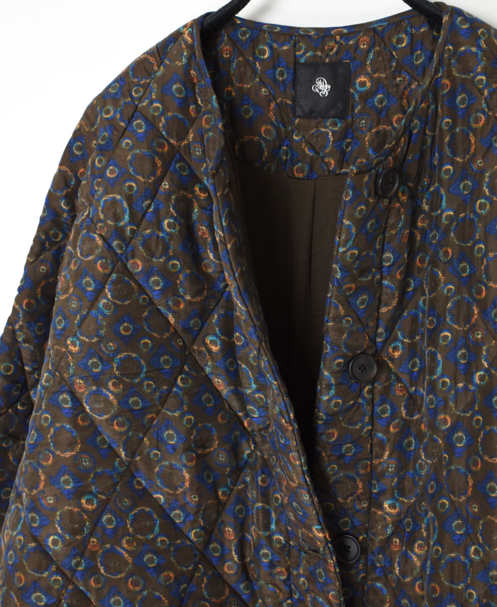 NMDS23541P (コート) PADDED SILK PRINT C-NECK FRONT BUTTON COAT