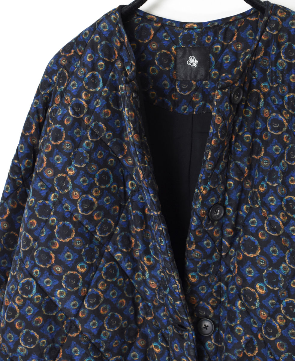 NMDS23541P (コート) PADDED SILK PRINT C-NECK FRONT BUTTON COAT