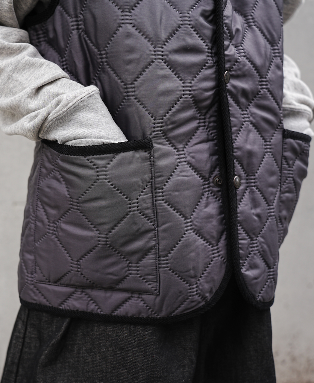 NAM2351PP (ベスト) POLY×POLY HEAT QUILT HOODED VEST